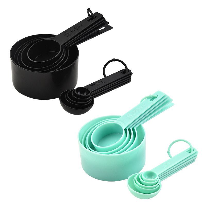 Kitchen Gadgets Under $10 - مجموعة أكواب وملاعق قياس بلاستيكية مكونة