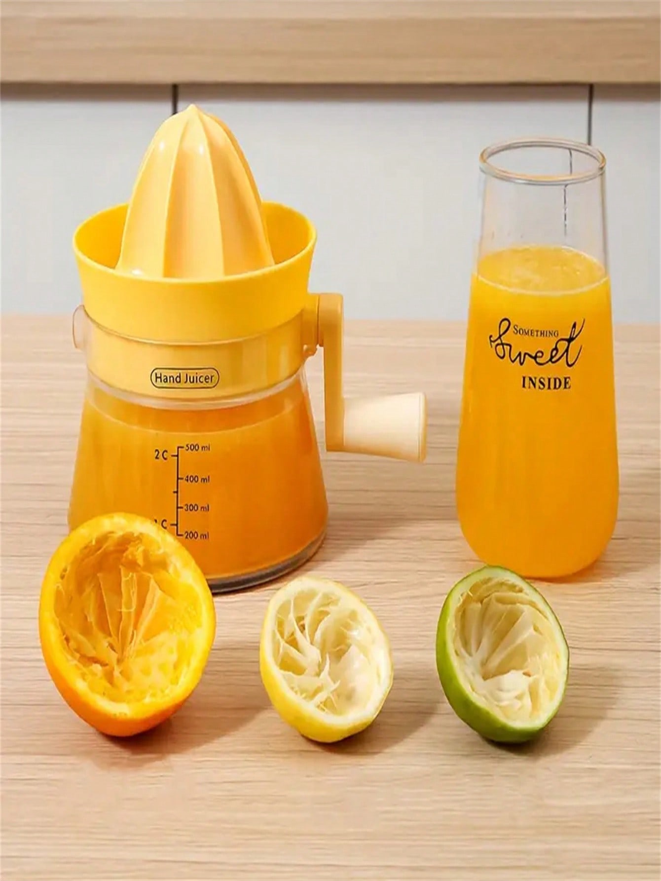 Kitchen Gadgets Built In - قطعة واحدة من عصارة يدوية متعددة