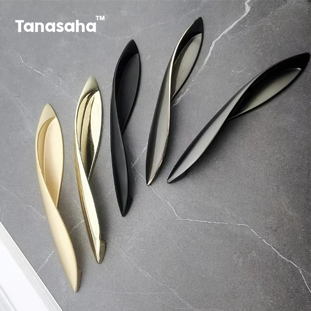 Kitchen Gadgets Cabinet - هاندلز لأثاث المطبخ مقابض الأبواب المقابض
