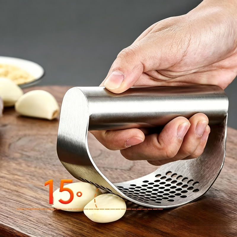 مكبس ثوم يدوي من الفولاذ المقا - مراجعة Kitchen Gadgets Useful وسعره