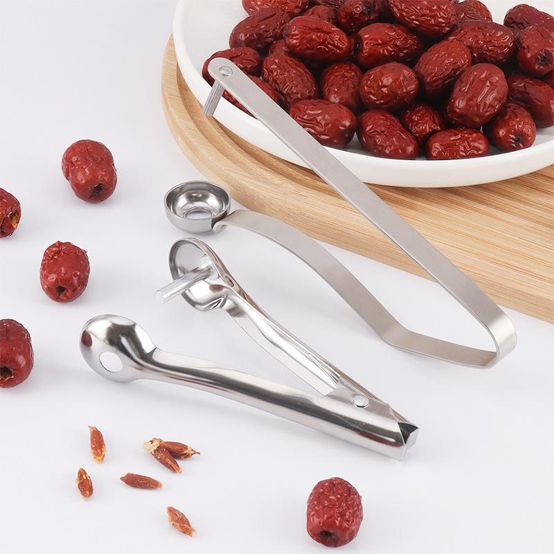 أداة إزالة نوى الكرز من الفولا - مراجعة Cherry Pitter Tool وسعره