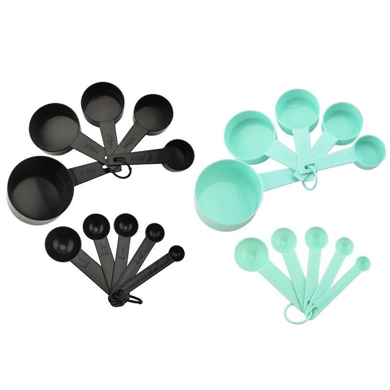 مجموعة أكواب وملاعق قياس بلاست - مراجعة Kitchen Gadgets Under $10 وسعره