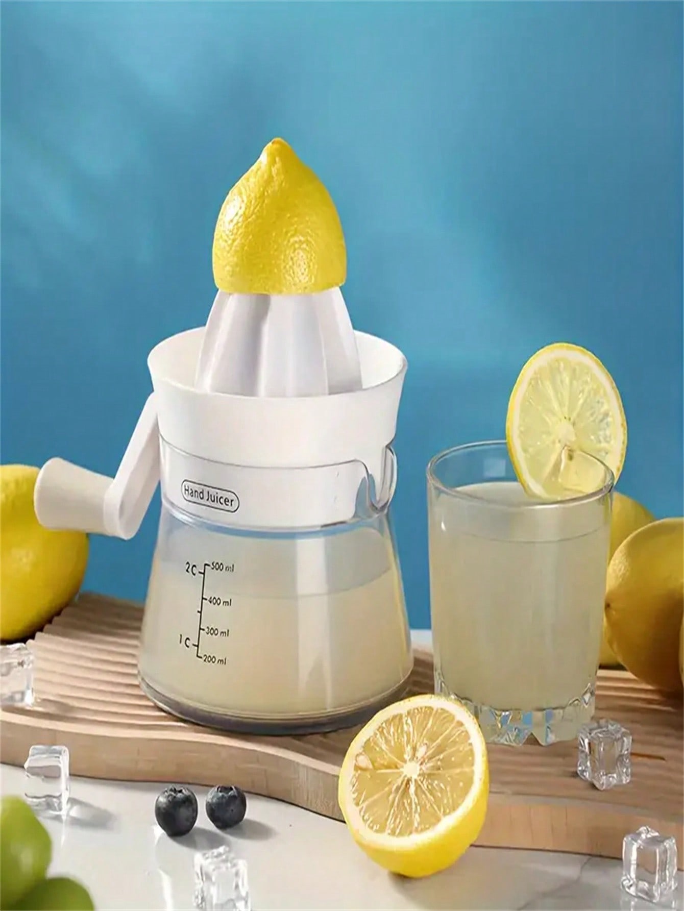 قطعة واحدة من عصارة يدوية متعد - مراجعة Kitchen Gadgets Built In وسعره